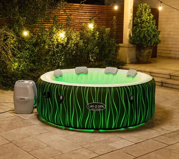 Lay-Z-Spa Hollywood Airjet Hot tub or £400 Cash